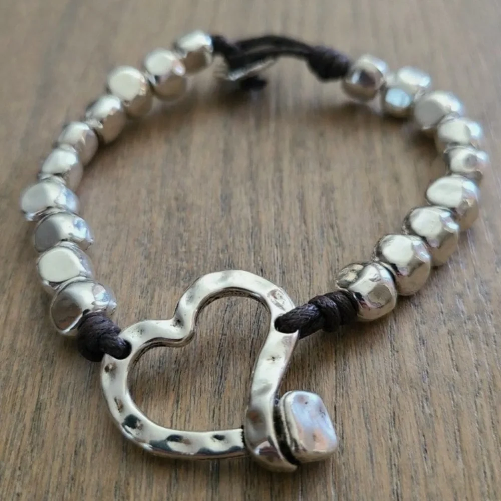 Nailed Heart - Boho handcrafted bracelet